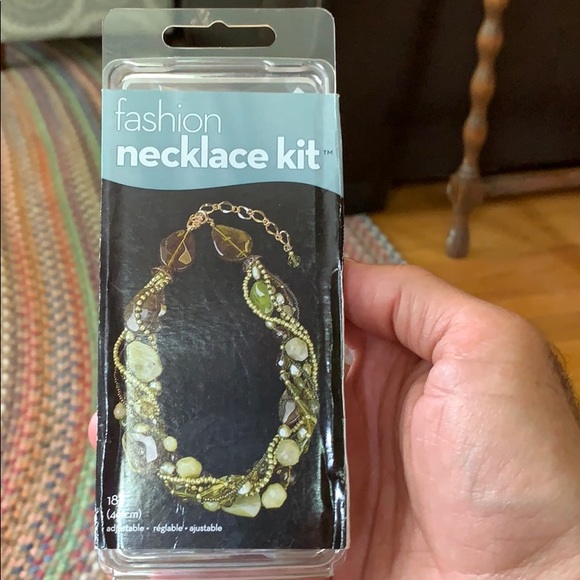 Fashion necklace kit - Picture 1 of 3